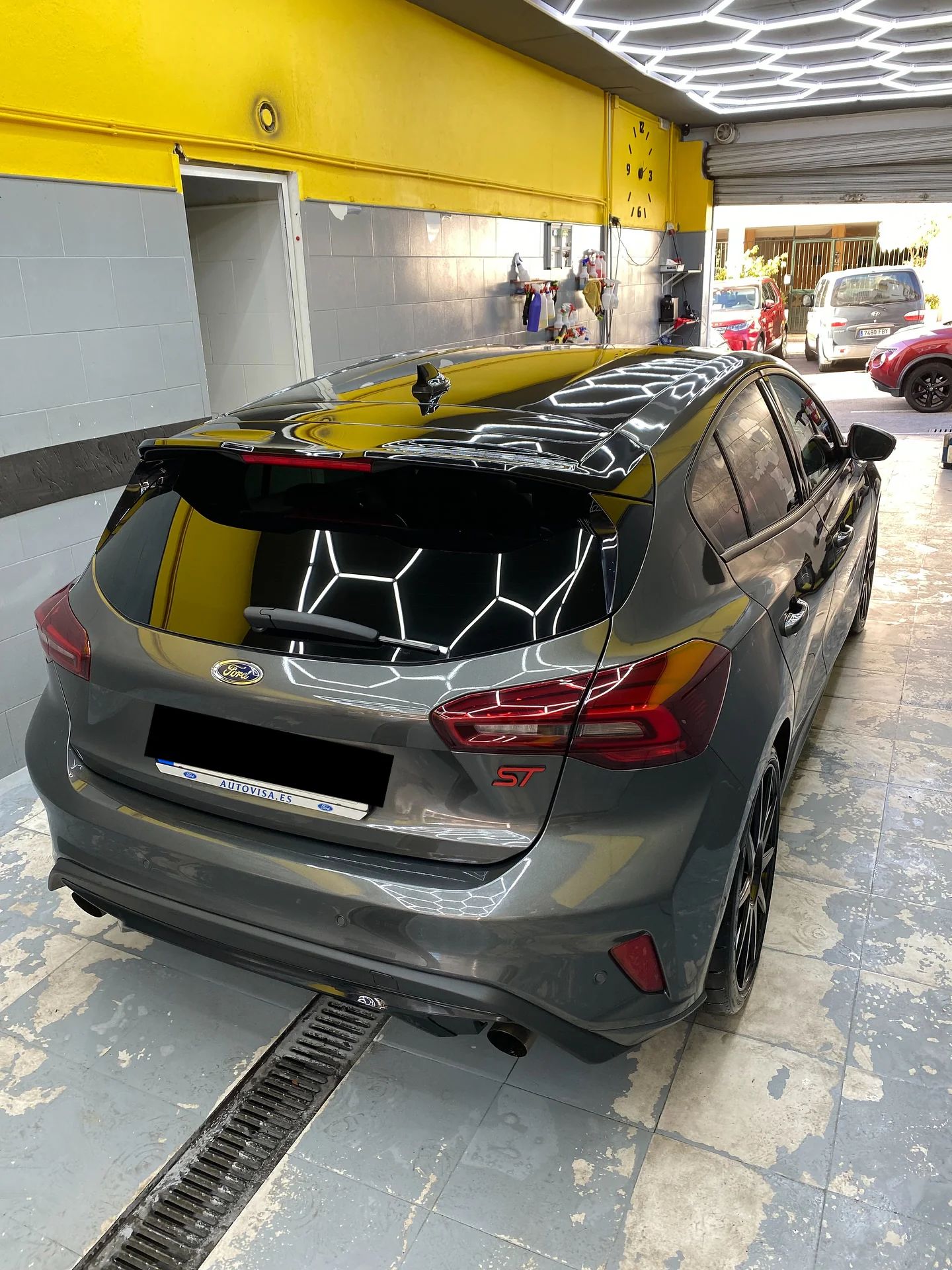 Ford Focus ST: lavadero de coches en nuestro lavadero de San Pedro de Alcántara