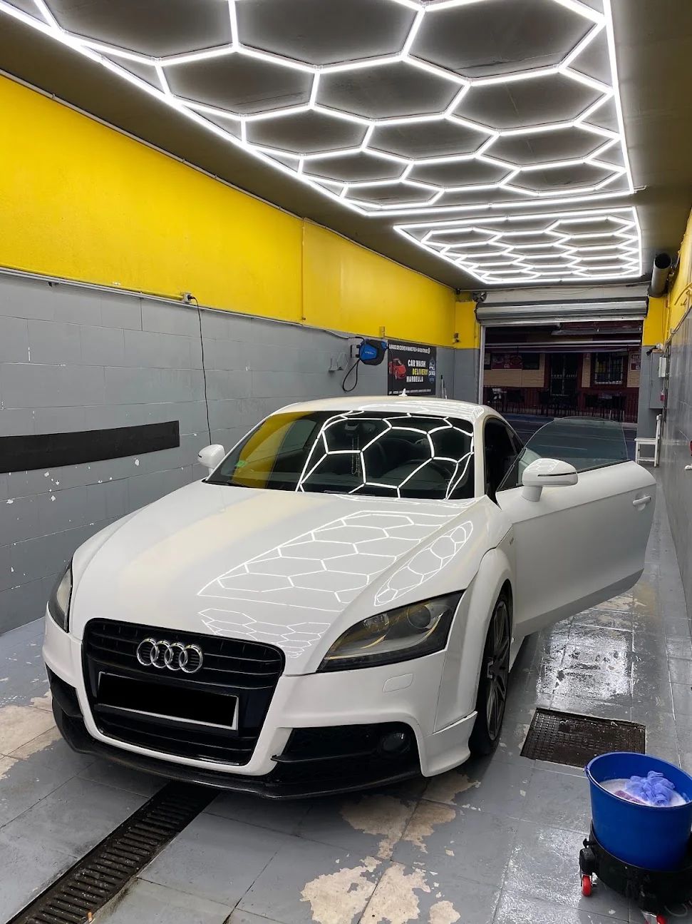 Audi TT: lavado de coches en nuestro lavadero de San Pedro de Alcántara